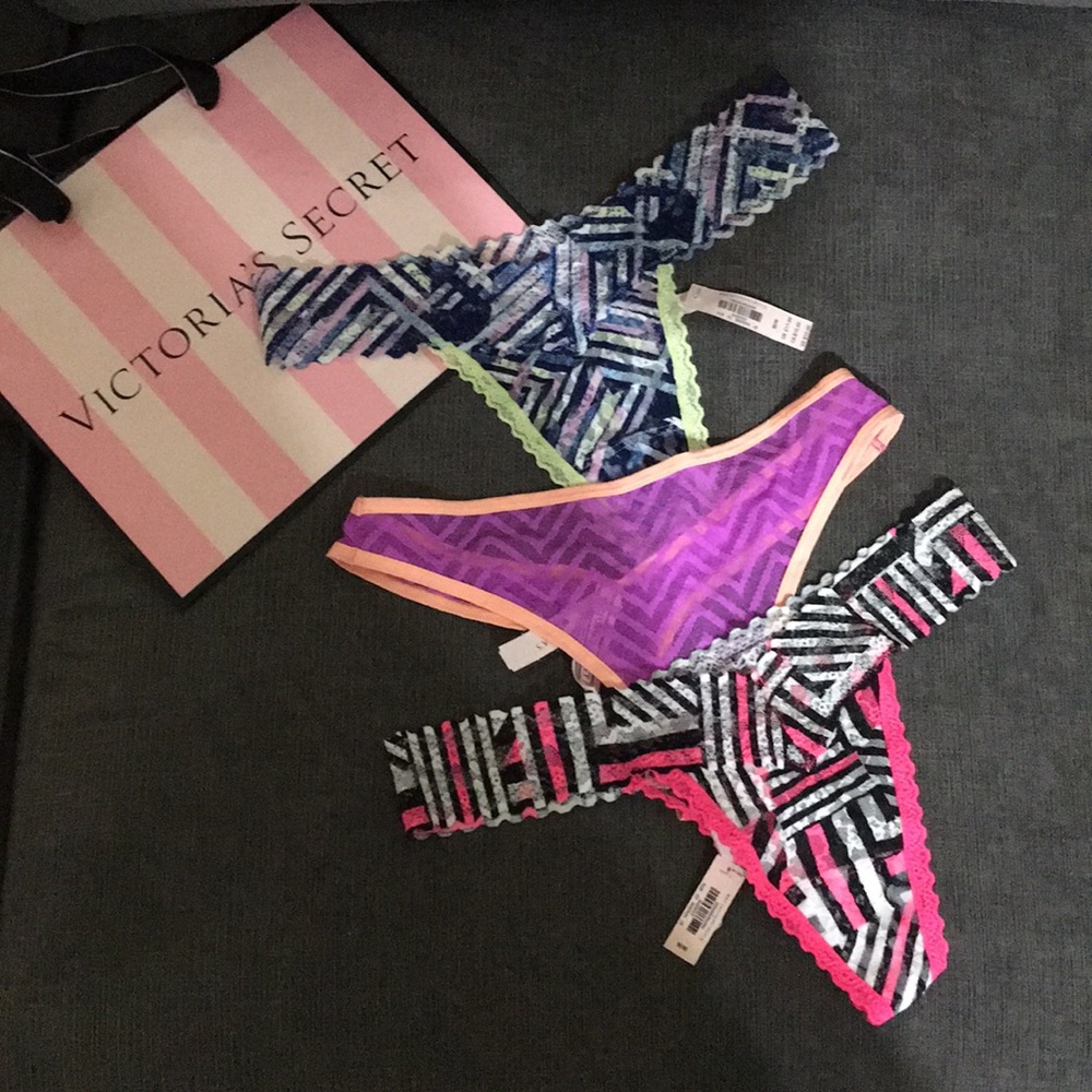 Victoria’s Secret 3 Lace Thongs NWT Medium